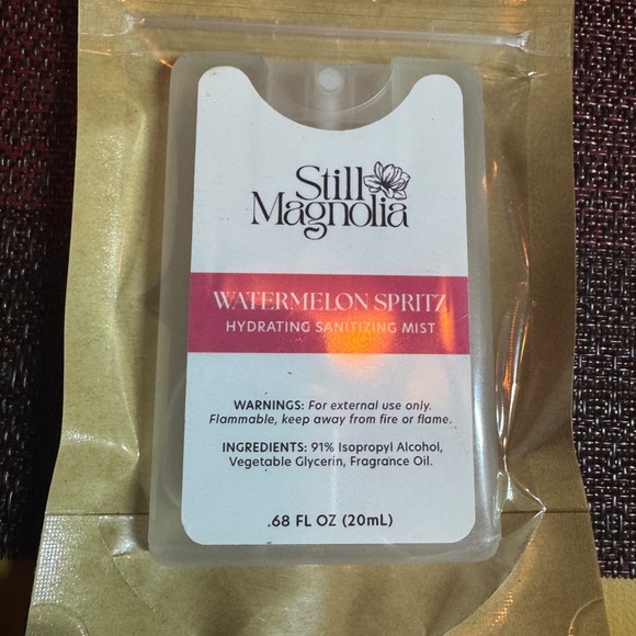 Garden theme bundle - soap, flower press, sanitizer, car diffuser, phone wallet - Picture 7 of 7